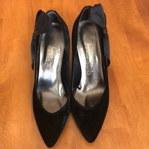Diane Von Furstenberg Black Velvet Heels